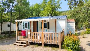 Campings Camping Rives du Lac de Sainte Croix : photos des chambres