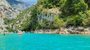 Campings Camping Rives du Lac de Sainte Croix : photos des chambres