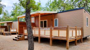 Campings Camping Rives du Lac de Sainte Croix : photos des chambres