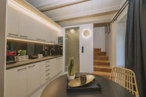 Zoe's Balcony, the best view! - Spílion