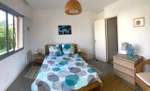 Sunny, modern apartment