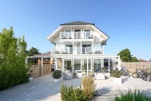 Villa Pastelowa - يوراتا