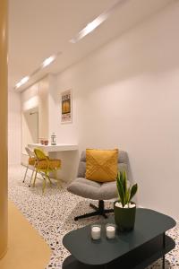 Nueva era @ Athens heart , Romvis apartments