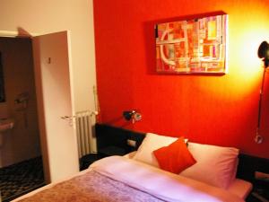 Hotels Hotel Latino Reims Centre : photos des chambres