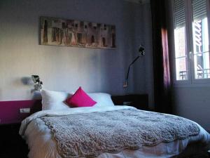 Hotels Hotel Latino Reims Centre : photos des chambres