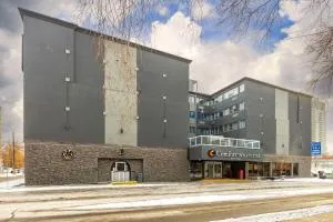 Comfort Inn & Suites - Edmonton