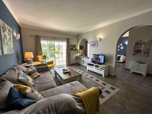 Casa Buccaneer, 2 Bedroom Garden Apartment in Praia da Luz