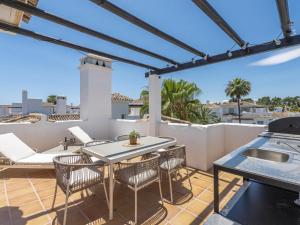 Los Naranjos Beautiful 1 Bedroom penthouse