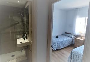 Apartamento 3H primera linea de mar y piscina GM 2 424