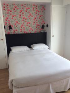 Hotels Logis Hotel Du Port : photos des chambres