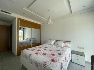 Seafront High Standard Apartment