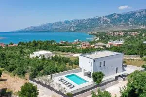 Villa Stellante - Ясенице