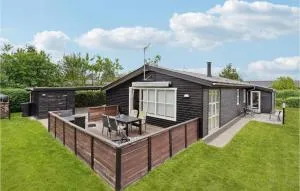 Nice Home In Hejls With Kitchen - Hejlsminde