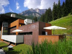 Luce Delle Dolomiti con navetta e sala giochi