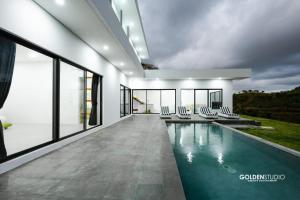 Villa Mimpi With Ocean View