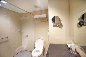 2 Single Beds , Non-Smoking , Superior Room , Safe Deposit Box , Wi-Fi , Shower Only