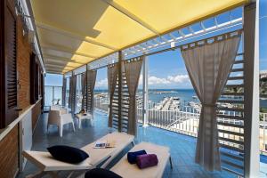 Superior Zimmer mit Whirlpool und Kingsize-Bett