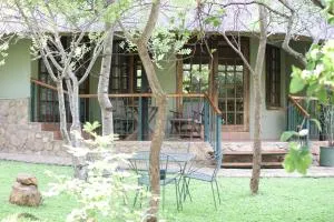 Twin bed lodge on natural African bush - 2111 - Bulawayo
