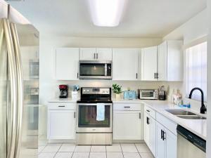 Beautiful 3BR House with Private Pool near Disney