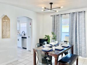 Beautiful 3BR House with Private Pool near Disney