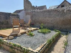 Maison centre-ville 1 chambre avec extérieur - Montgaudry