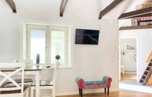 3 Bedroom Cozy Apartment In Visby