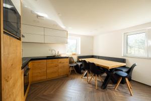 Holiday House Chilly 