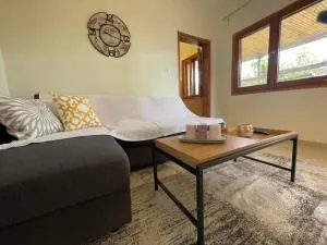 A Home away from Home - Ormília