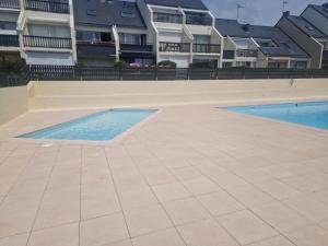 Appartements GUIDEL-PLAGES Studio Lumineux Balcon Vue Mer & Piscine : photos des chambres