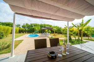 Villa Chiara with Private Pool and garden