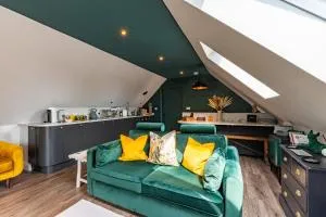 Stylish one bedroom Cotswold Coach House Tetbury - 泰特伯里