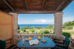 One-Bedroom Apartment (3 - 4 Adults) room in Arpyia