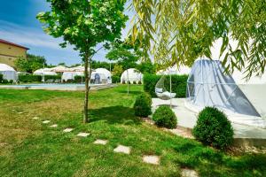 Seagloo Glamping - Adults Only