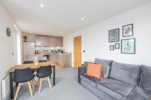 City centre apartment with roof terrace.