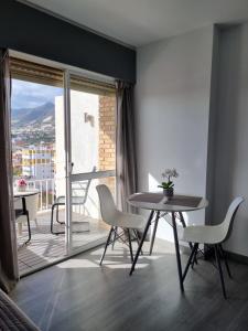 Hercules Moderno Estudio en Parque La Paloma con Vista al mar