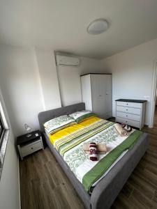 Sunset Seaview Apartment 305