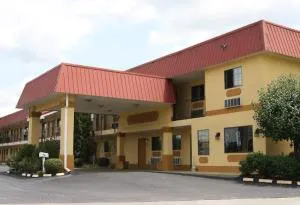 Express Inn & Suites - LaFayette