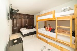 Alojamiento en el corazón de Medellín Hab Privada B