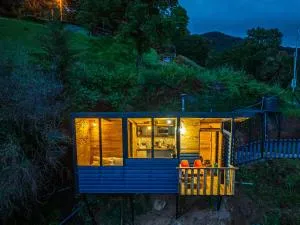 Tiny House Jaulares - División