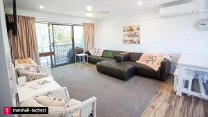 Marlin Waters Unit 1 walk to beach and river Bermagui Linen Provided