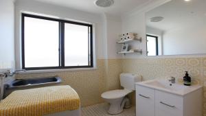 Marlin Waters Unit 2 walk to beach and river Bermagui