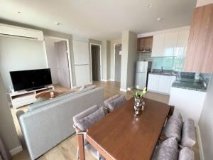 Mountain view apartment in the heart of BangTao