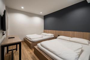 Phòng Gia đình - 4 người (Family room - 4 pax)