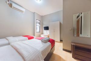 RedDoorz Syariah near Politeknik Negeri Bandung Campus