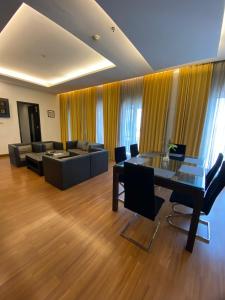 Golden Flower by KAGUM Hotels