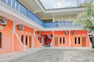 RedDoorz near Pamugaran Beach Pangandaran - Rejamulya