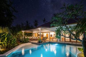 Designer NEW 3BDR - Lush Garden+Pool