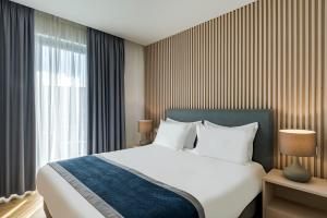 Standard Double or Twin Room with Balcony room in Glyfada Riviera Hotel