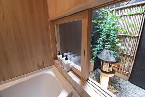 Konayuki Inn Machiya 粉雪の宿 6min walk from Kyoto St
