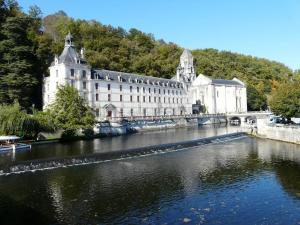 Maisons de vacances Belle maison perigourdine pour 5 a Brantome : photos des chambres